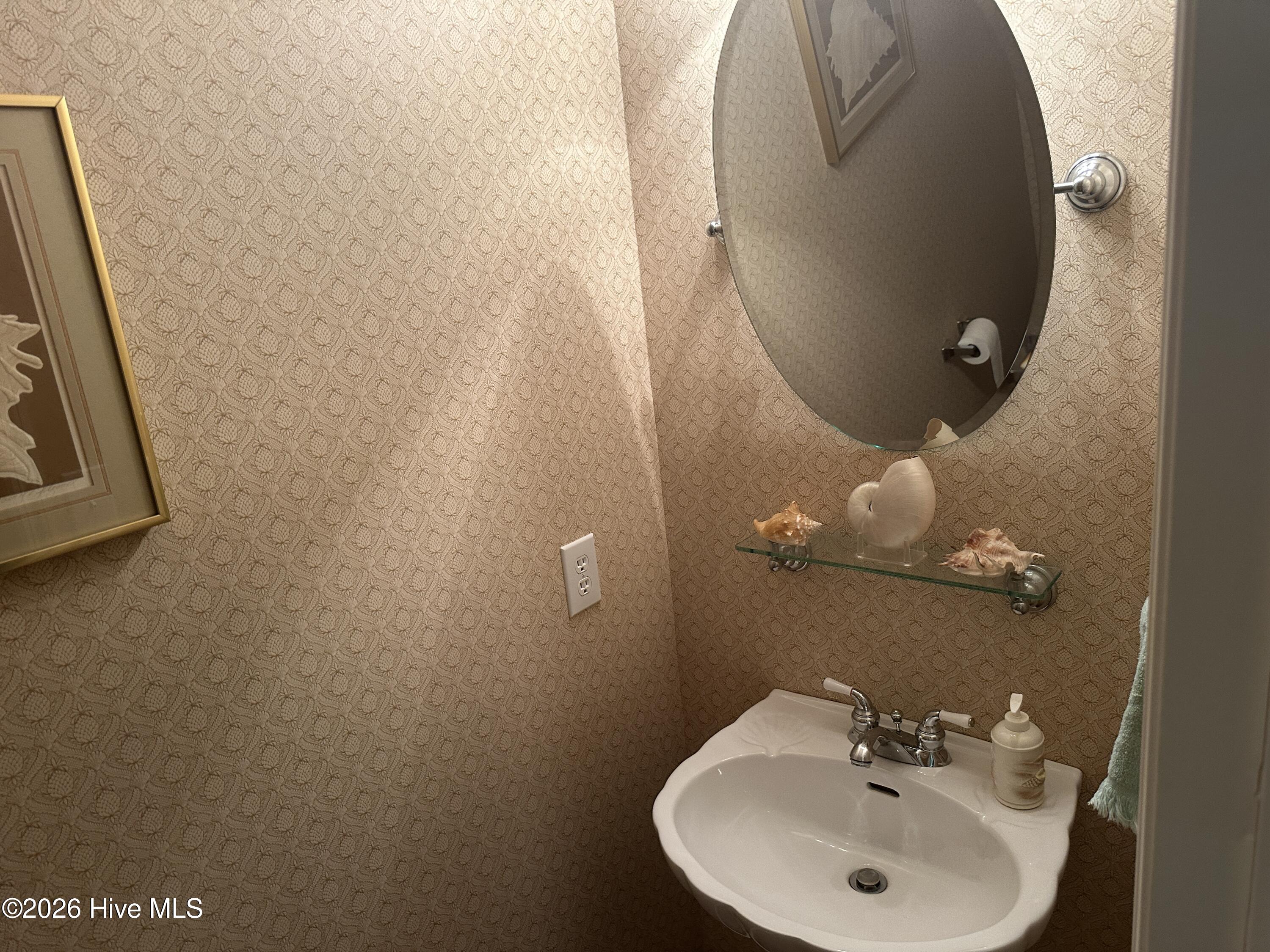 139 Broken Ridge Trail West End, NC 27376 - Photo 27 of 32 Powder room