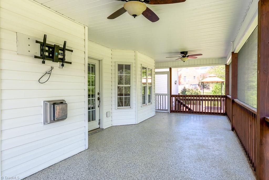725 Lanier Road Lexington, NC 27295 - Photo 7 of 30