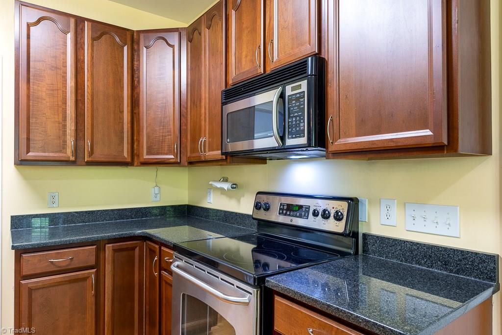 725 Lanier Road Lexington, NC 27295 - Photo 9 of 30