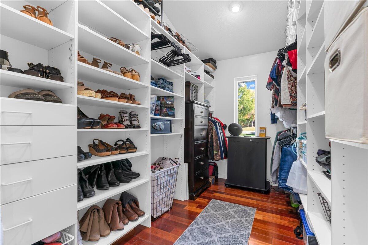 13158 Wood Road Bath, MI 48808 - Photo 18 of 64 44-Media Jett - 37