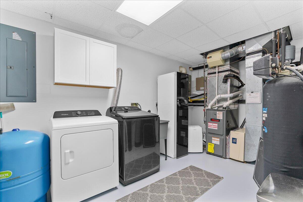 13158 Wood Road Bath, MI 48808 - Photo 27 of 64 52-Media Jett - 52