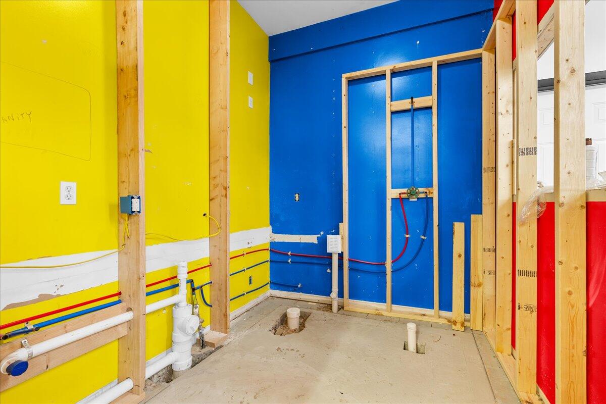 13158 Wood Road Bath, MI 48808 - Photo 41 of 64 63-Media Jett - 62