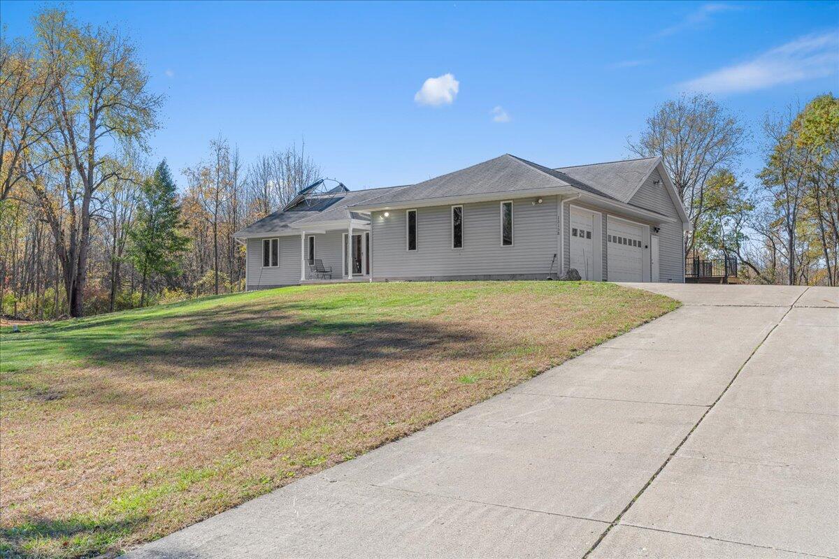 13158 Wood Road Bath, MI 48808 - Photo 46 of 64 11-Media Jett - 13