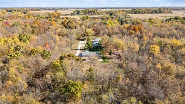 $950,000 | 13158 Wood Road, Bath, MI 48808