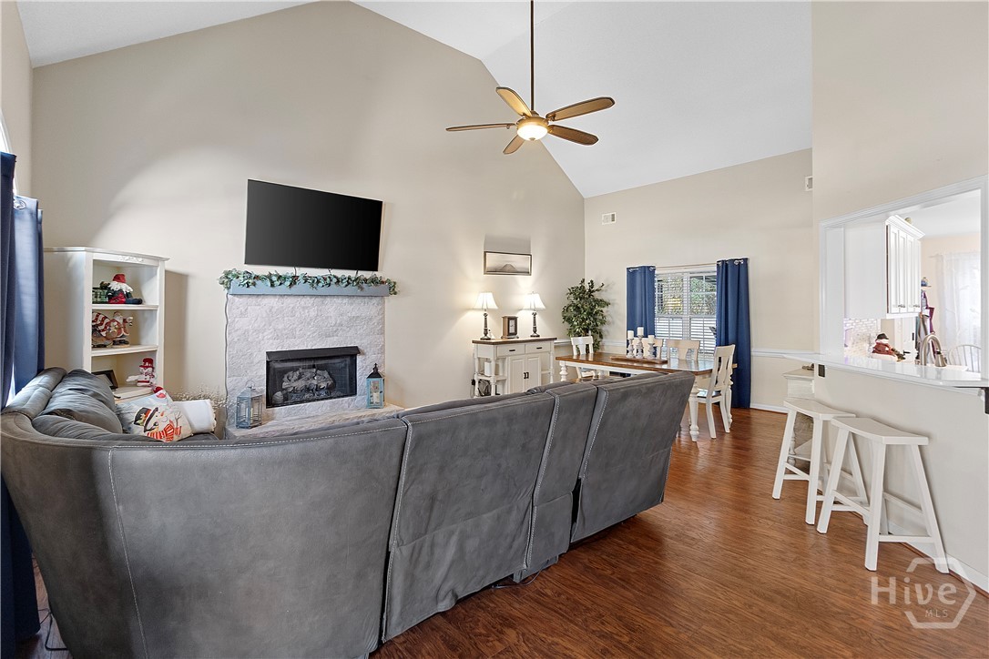 204 Haydon Court Rincon, GA 31326 - Photo 7 of 38 Living Room