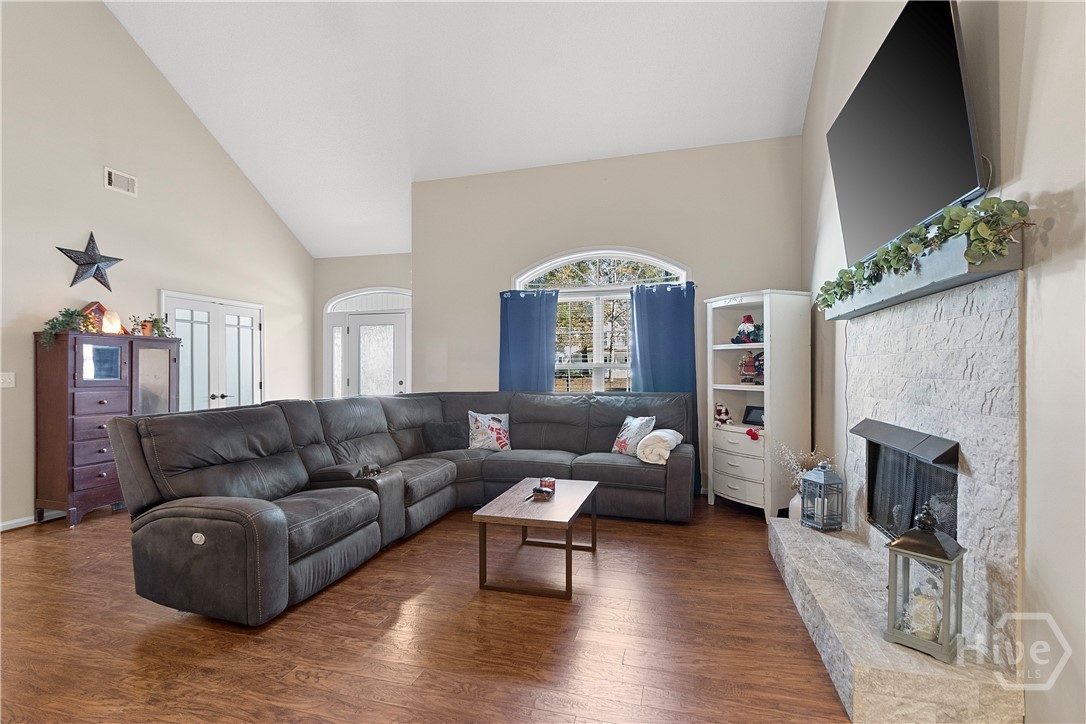 204 Haydon Court Rincon, GA 31326 - Photo 9 of 38 Living Room