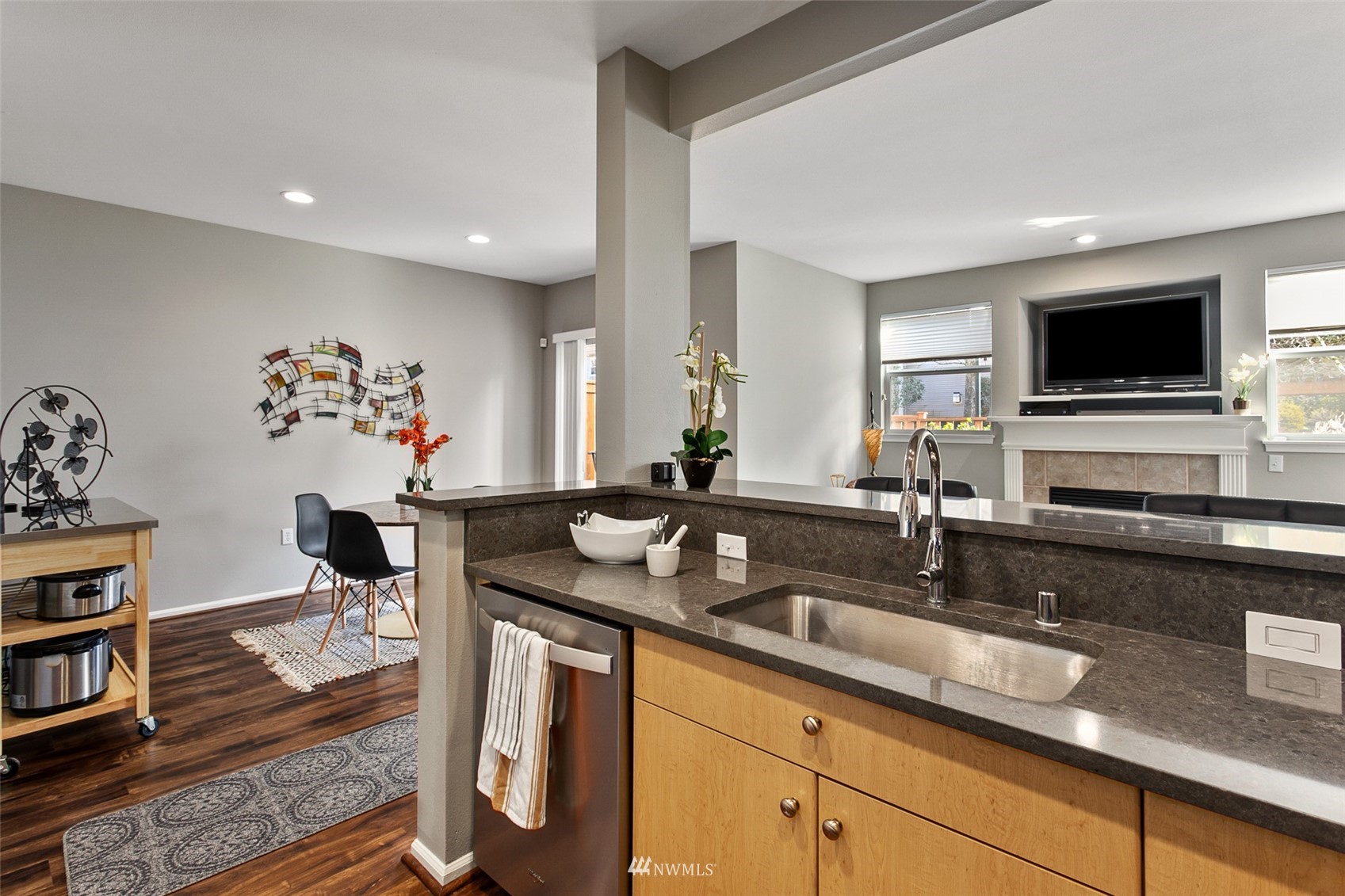 4915 Talbot Place South, Unit C Renton, WA 98055 - Photo 5 of 28 Gallery Image 5