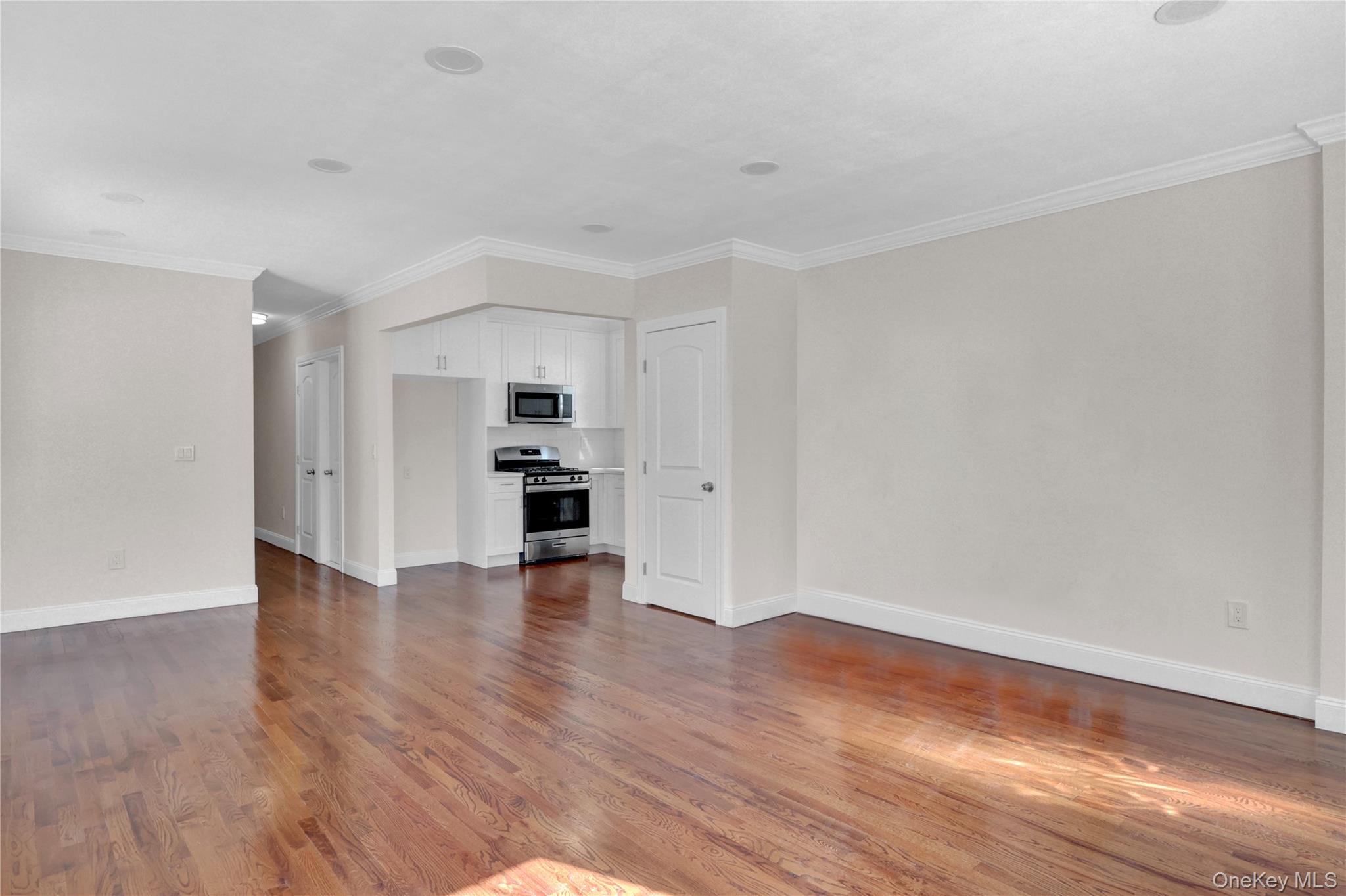 243-51 Caney Road Queens, NY 11422 - Photo 5 of 30