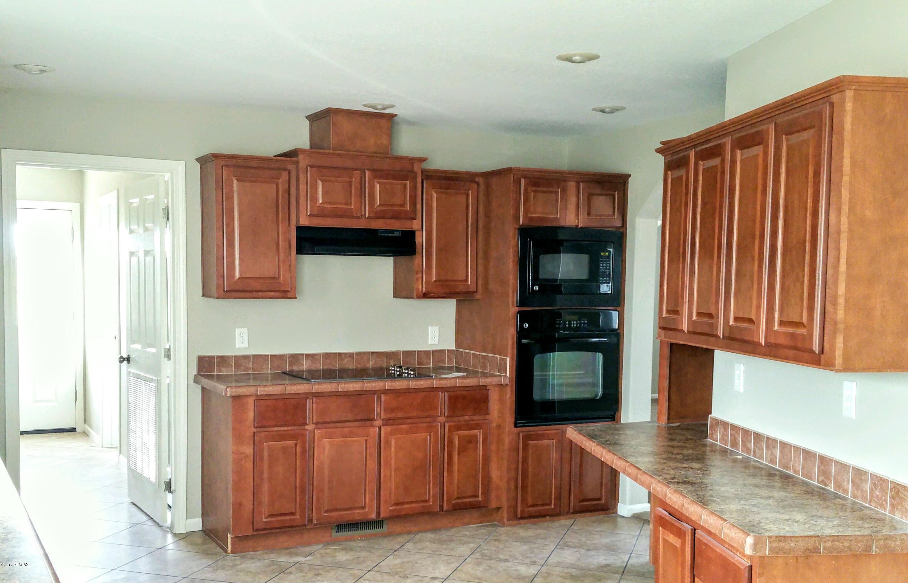 3010 East Sandburr Road Tucson, AZ 85756 - Photo 15 of 27 Gallery Image 15