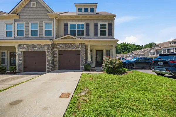 $341,900 | 2009 Abbingdon Way, Old Hickory, TN 37138