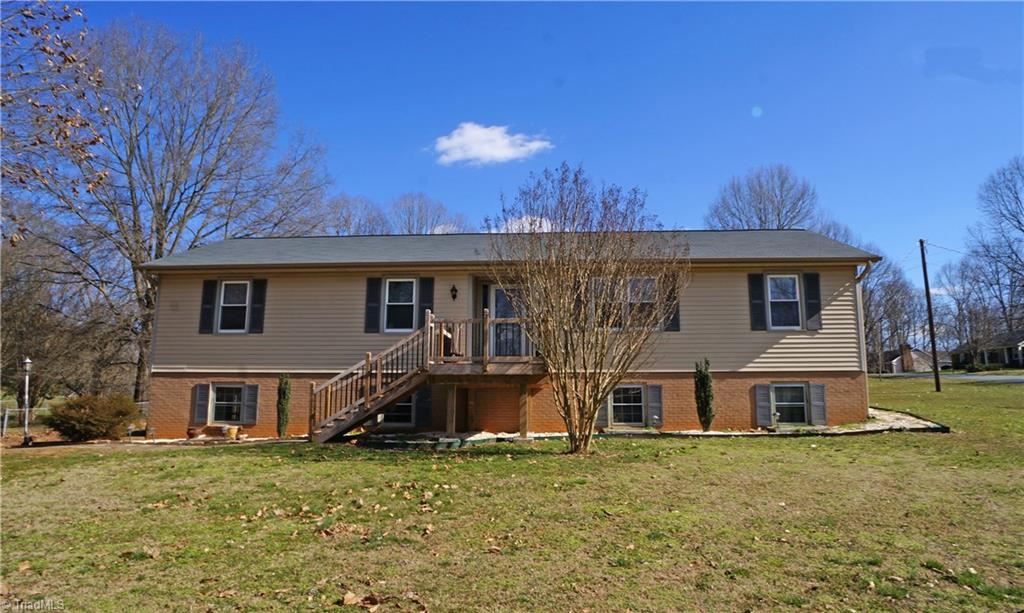 1721 Valley Brook Road Clemmons, NC 27012 - Photo 1 of 19 Gallery Image 1