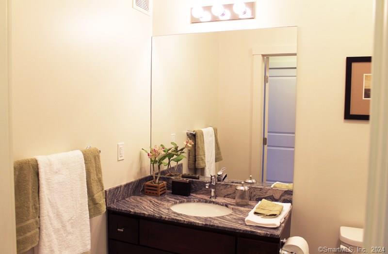 398 Federal Road, Unit 310 Brookfield, CT 06804 - Photo 7 of 13