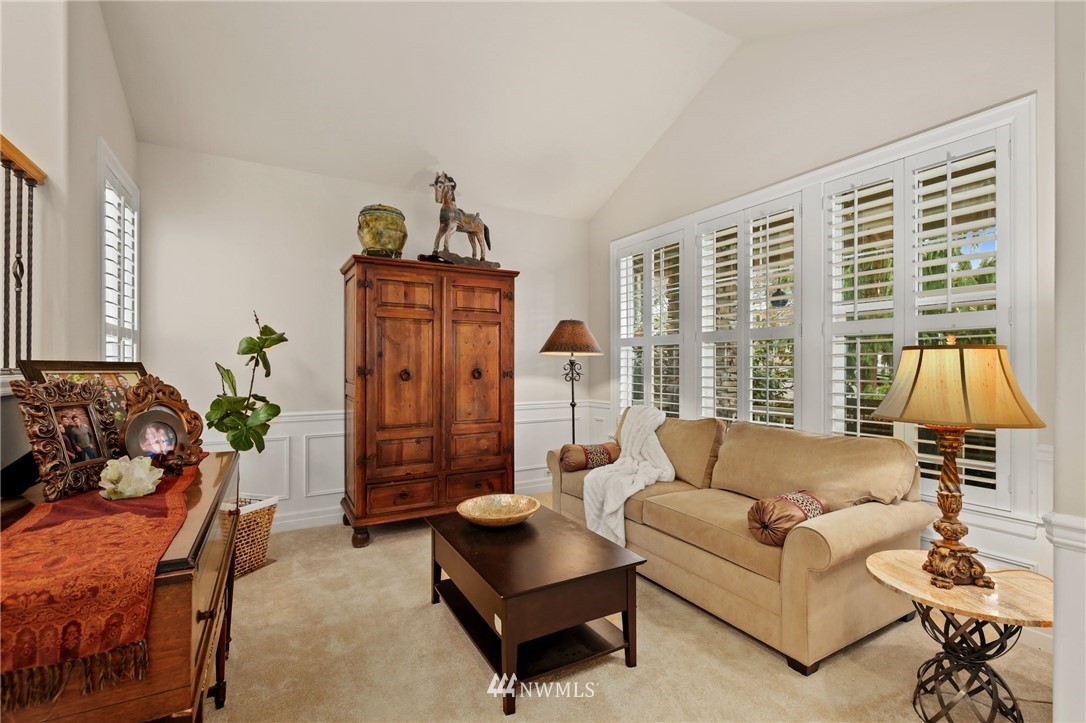 16422 Southeast 165th Way Renton, WA 98058 - Photo 4 of 37 Gallery Image 4