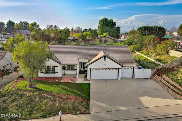 $1,225,000 | 221 Hazelridge Court, Simi Valley, CA 93065