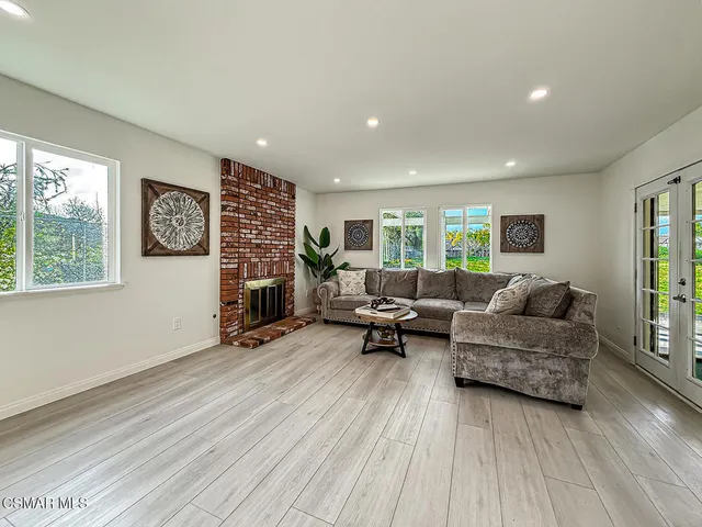 $1,265,000 | 221 Hazelridge Court, Simi Valley, CA 93065