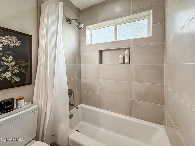 $1,265,000 | 221 Hazelridge Court, Simi Valley, CA 93065