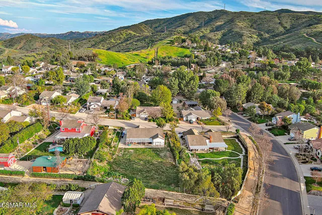 $1,265,000 | 221 Hazelridge Court, Simi Valley, CA 93065