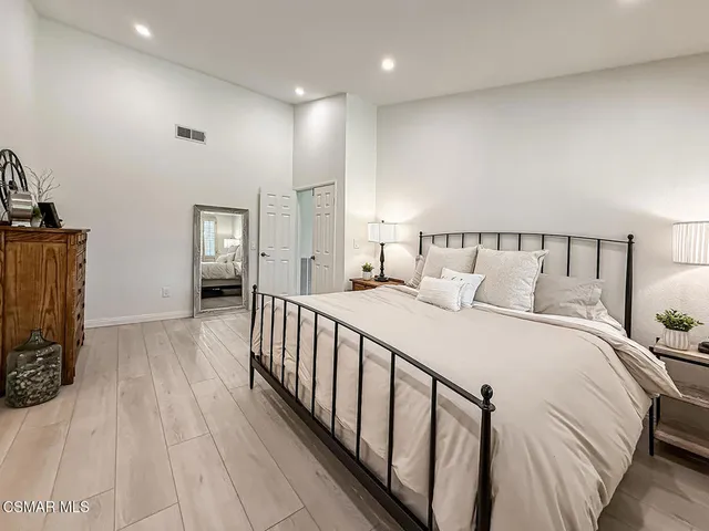 $1,265,000 | 221 Hazelridge Court, Simi Valley, CA 93065