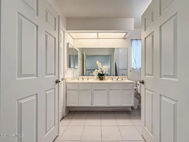 $1,265,000 | 221 Hazelridge Court, Simi Valley, CA 93065