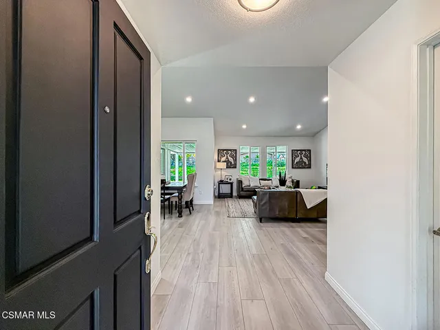 $1,265,000 | 221 Hazelridge Court, Simi Valley, CA 93065