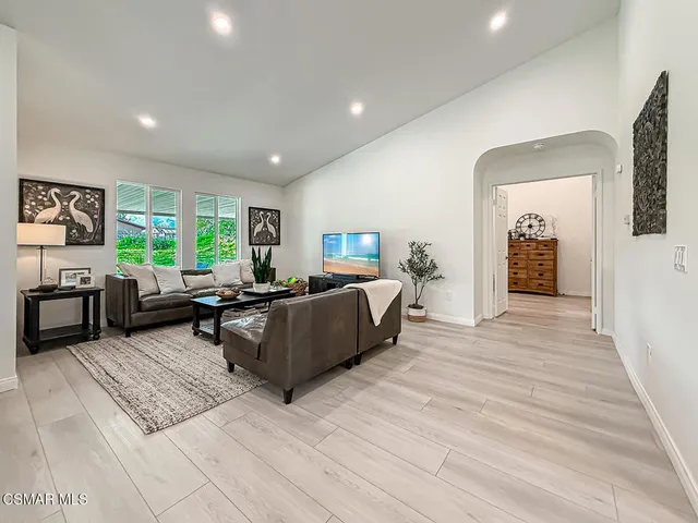 $1,265,000 | 221 Hazelridge Court, Simi Valley, CA 93065