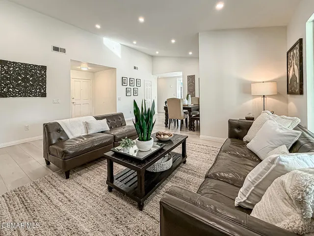 $1,265,000 | 221 Hazelridge Court, Simi Valley, CA 93065