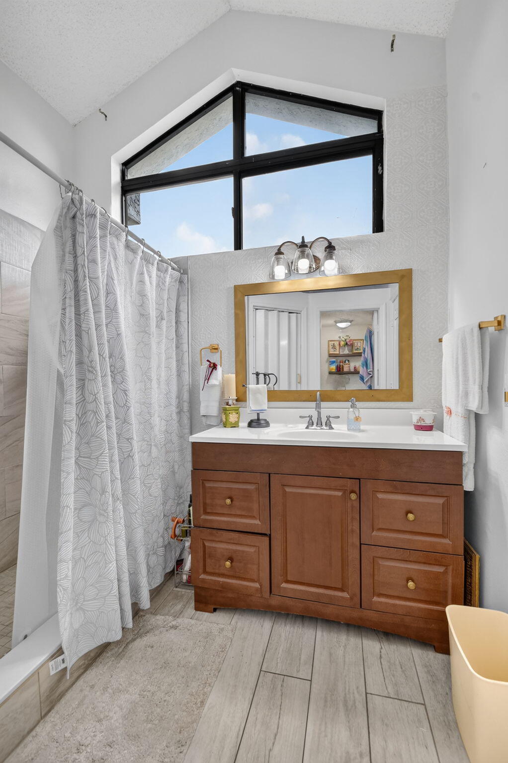 907 Harbour Pointe Way Greenacres, FL 33413 - Photo 30 of 87 Bathroom