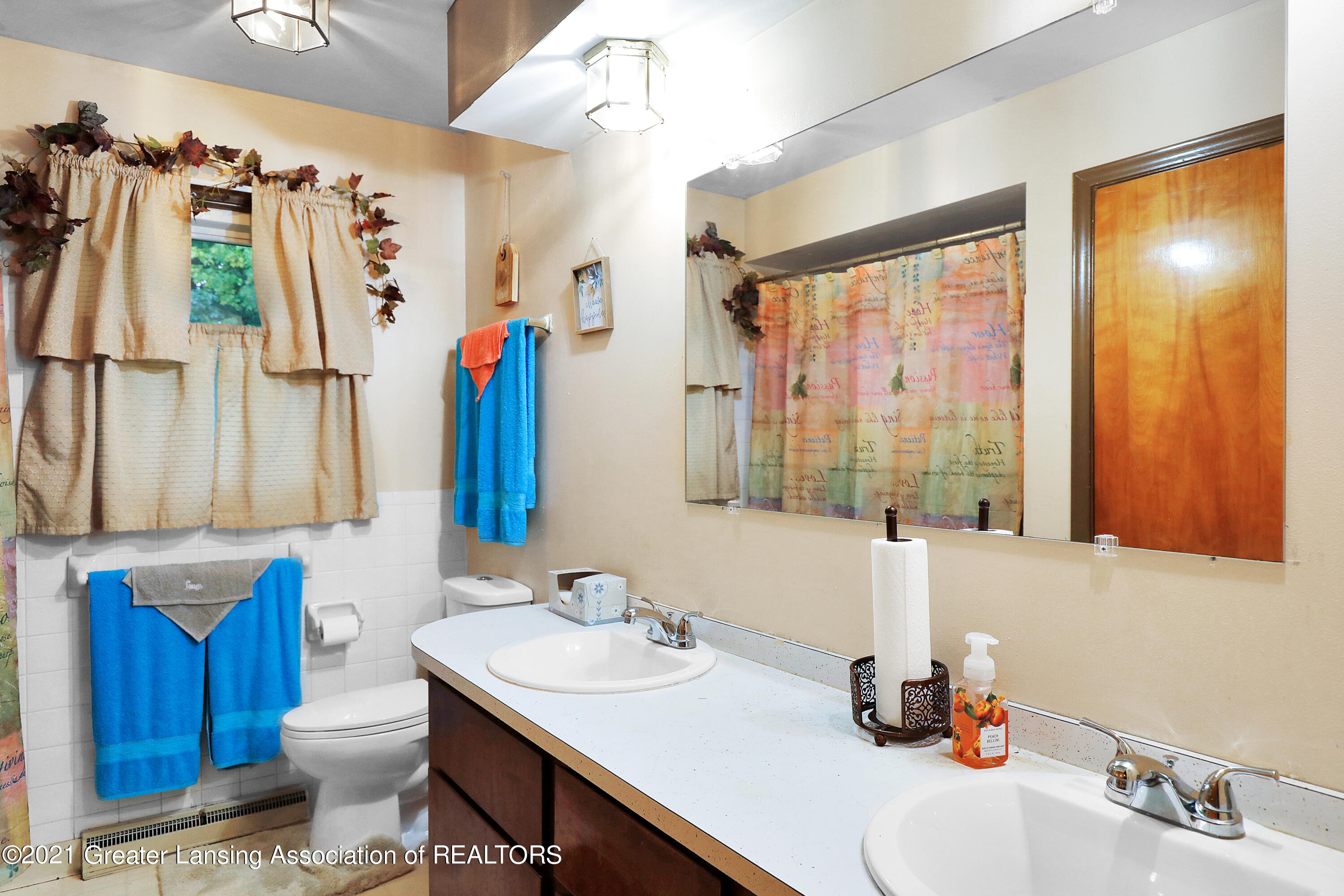 3207 Lawdor Road Lansing, MI 48911 - Photo 15 of 31 full bath