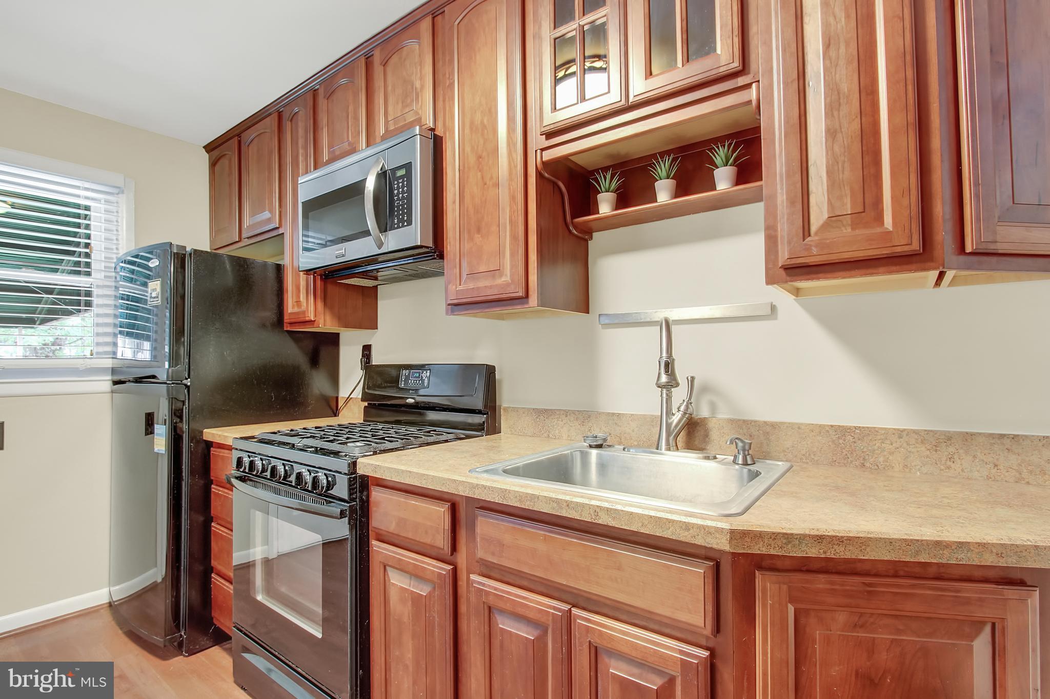 1165 Pelhamwood Road Baltimore, MD 21234 - Photo 8 of 22 Kitchen
