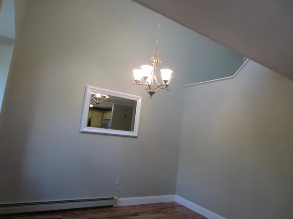 $2,550 | 12 Saratoga Court, Unit 12, Bedford, NH 03110