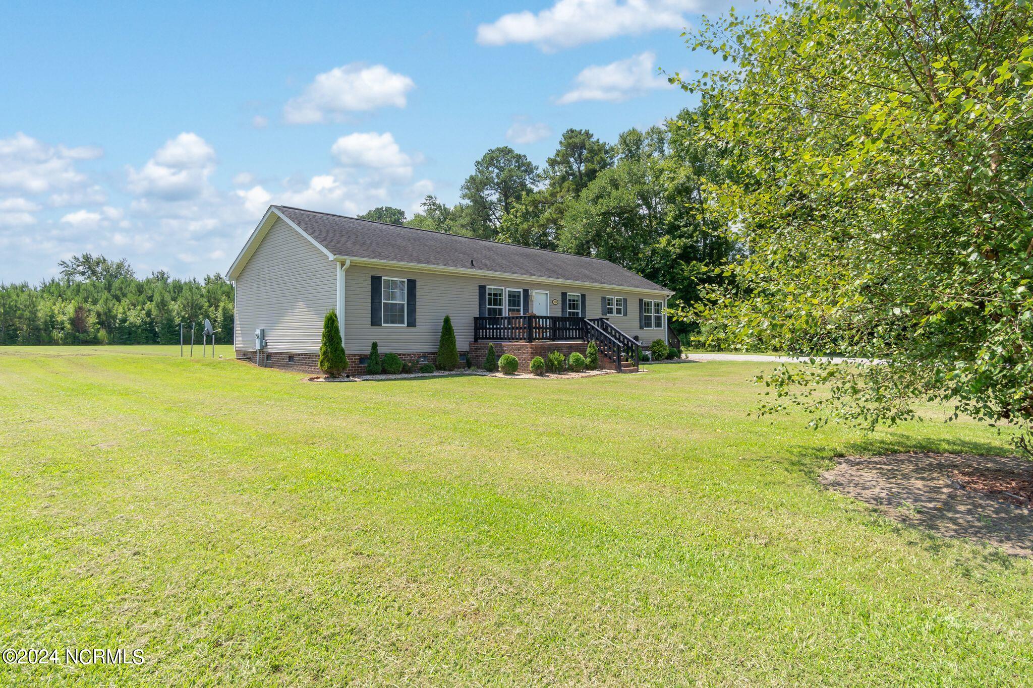 1910 Osbourne Road Williamston, NC 27892 - Photo 10 of 60 Front