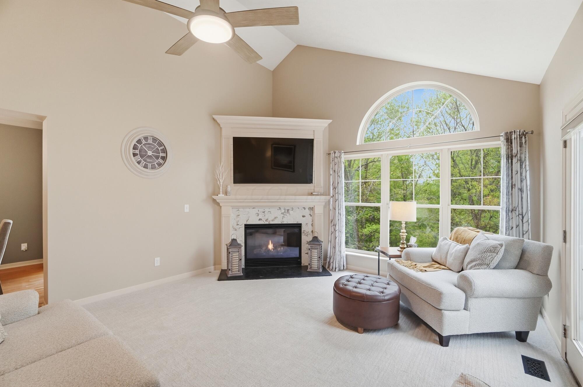 1167 Cross Creeks Ridge Pickerington, OH 43147 - Photo 11 of 91 Great Room