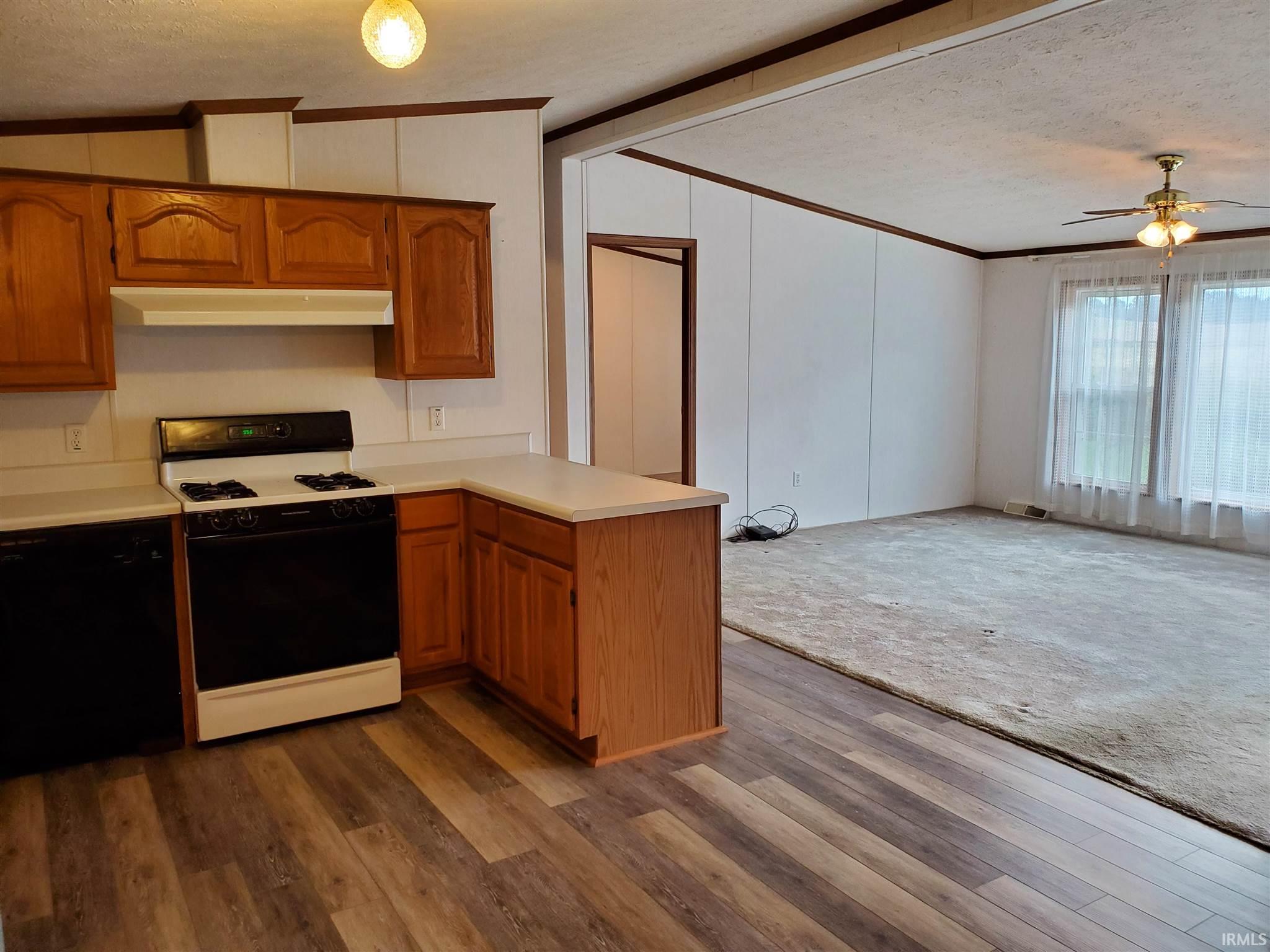 118 Green Acres Road Mitchell, IN 47446 - Photo 8 of 19 Gallery Image 8