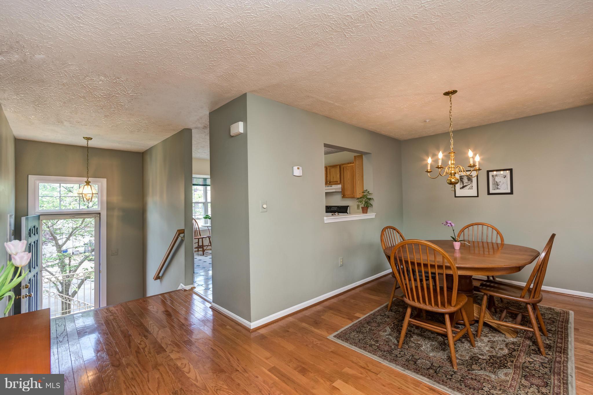1605 Woodview Court Crofton, MD 21114 - Photo 9 of 26 Dining Room