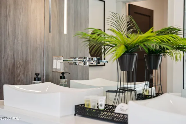 $14,000 | 5301 East Tierra Buena Lane, Scottsdale, AZ 85254