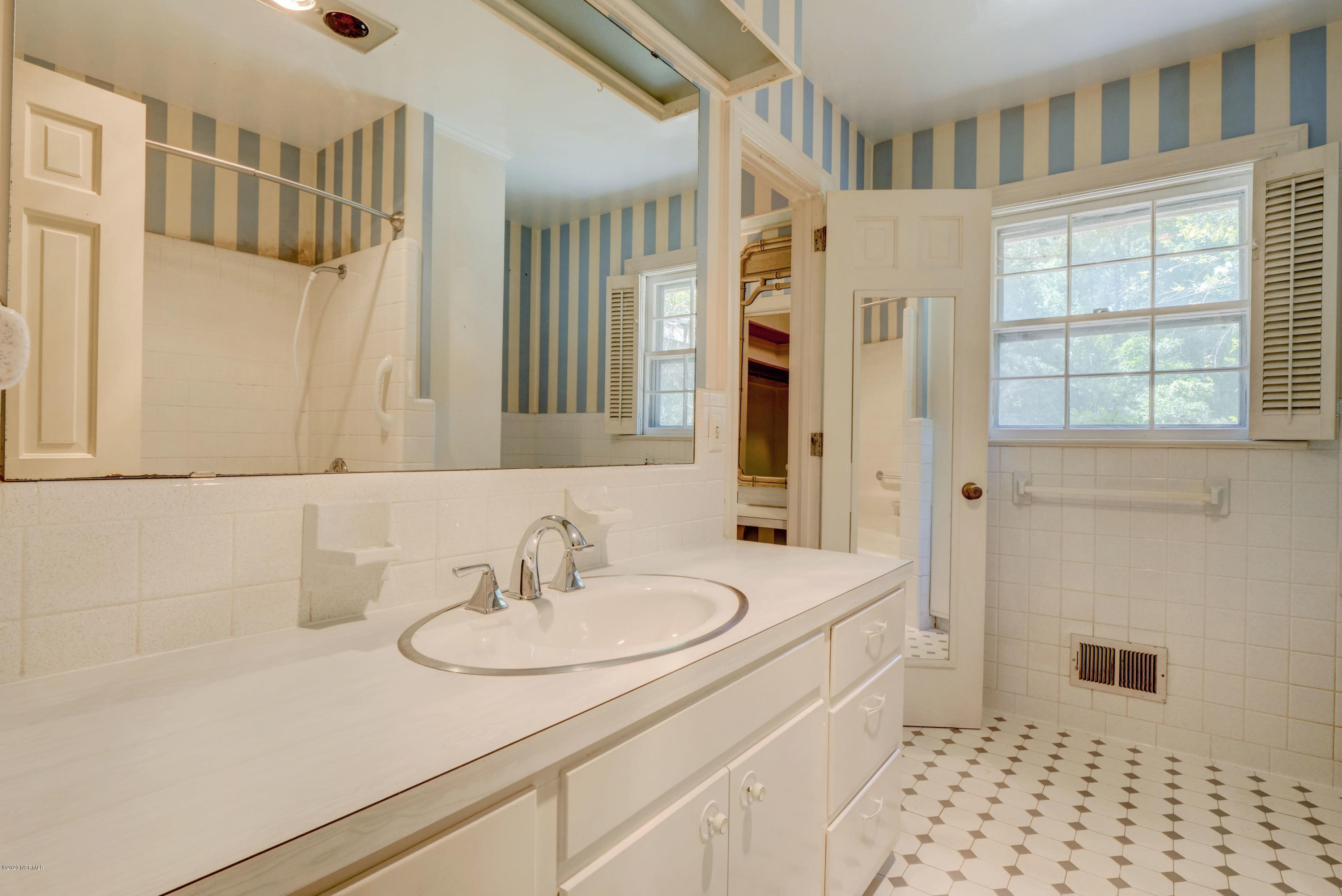 6318 Fox Run Road Wilmington, NC 28409 - Photo 19 of 46 Master bath.