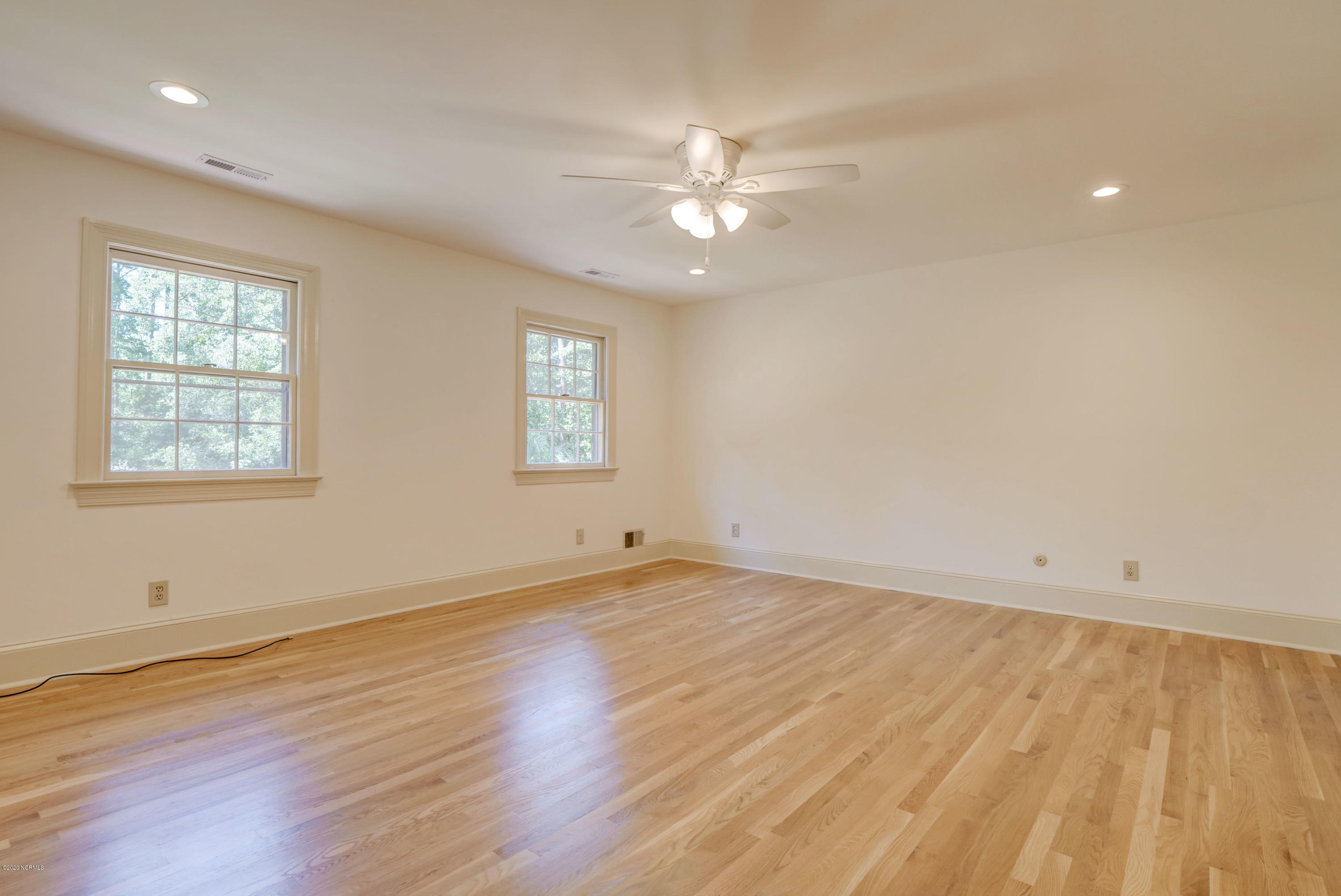 6318 Fox Run Road Wilmington, NC 28409 - Photo 23 of 46 Bedroom 3, upstairs.