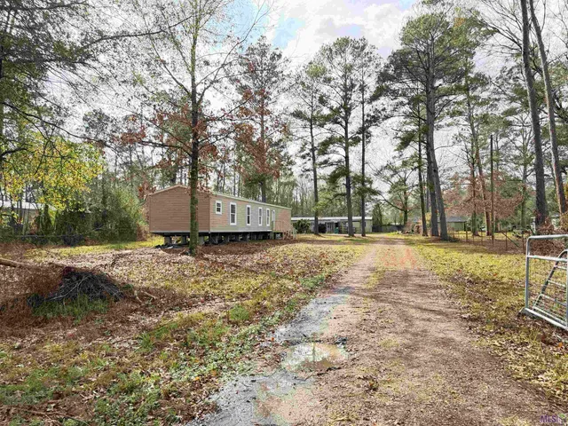 $179,000 | 27031 South Satsuma Road, Livingston, LA 70754