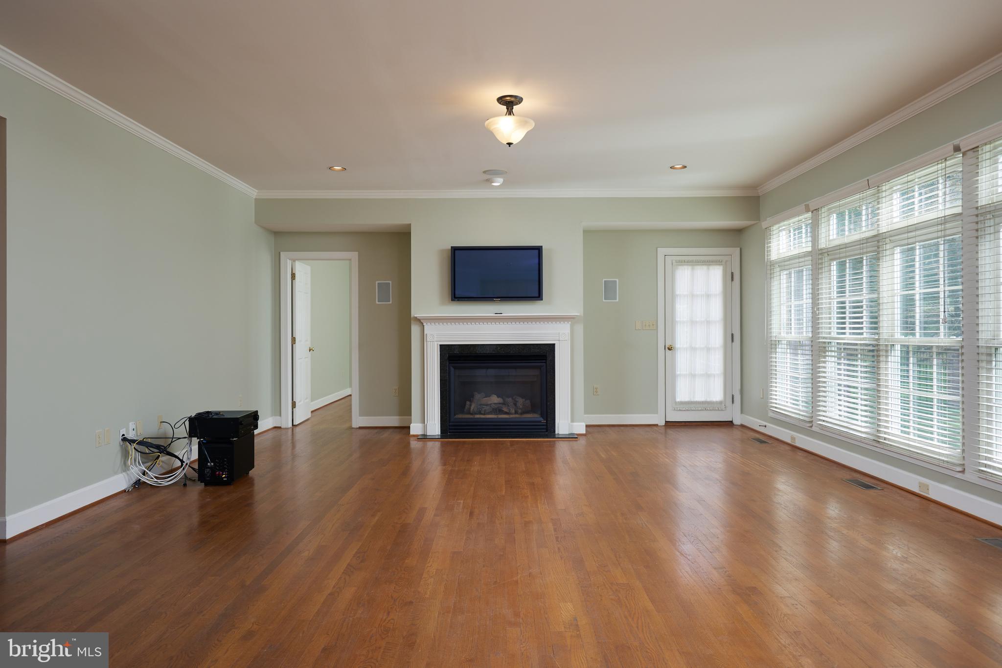 7823 Stable Way Potomac, MD 20854 - Photo 18 of 54