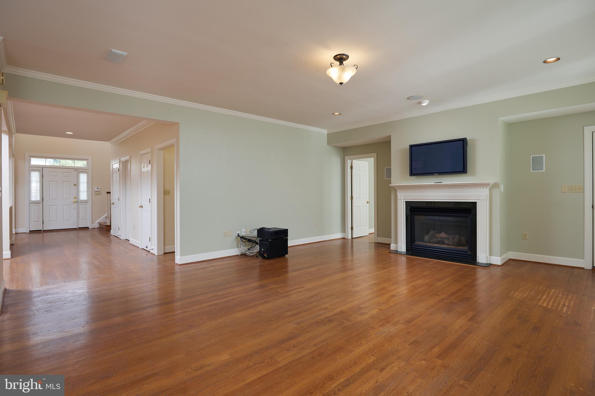 7823 Stable Way Potomac, MD 20854 - Photo 19 of 54