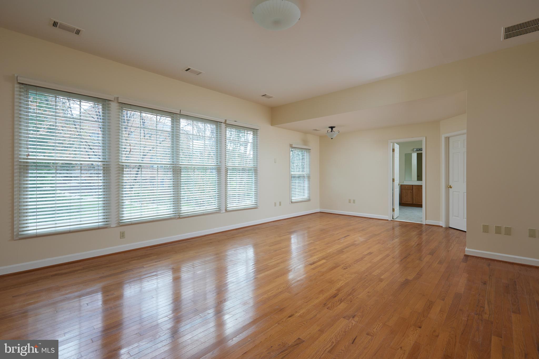 7823 Stable Way Potomac, MD 20854 - Photo 32 of 54