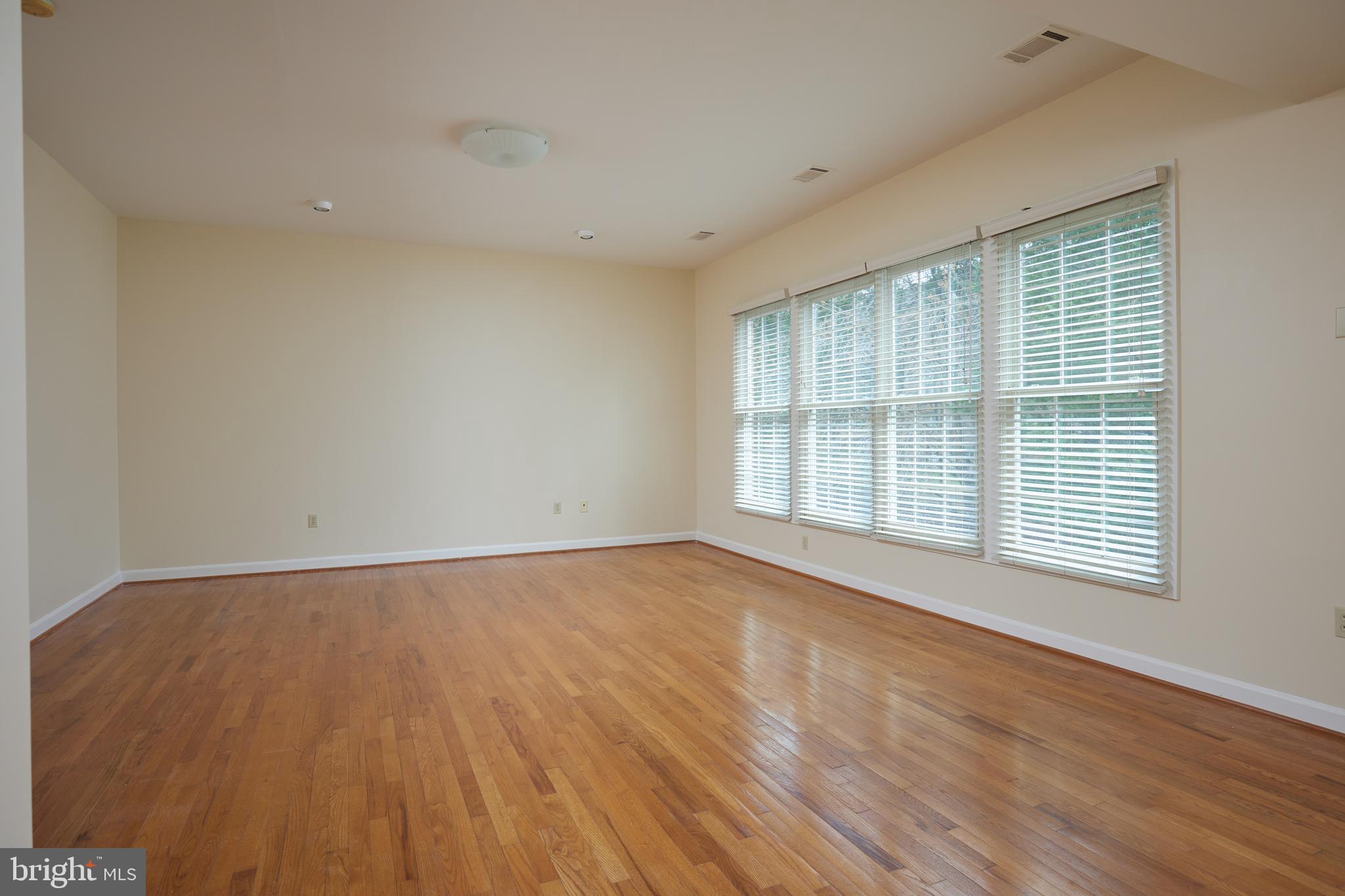 7823 Stable Way Potomac, MD 20854 - Photo 33 of 54