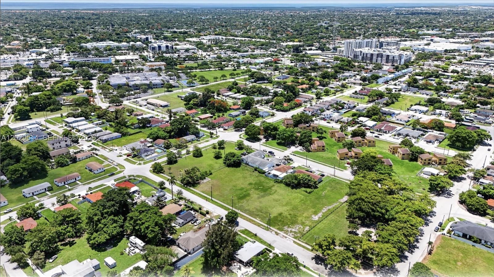10330 Southwest 178th Street Miami, FL 33157 - Photo 11 of 11
