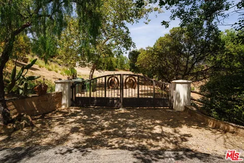 $6,999,000 | 2656 Vista Del Mar Road, Topanga, CA 90290