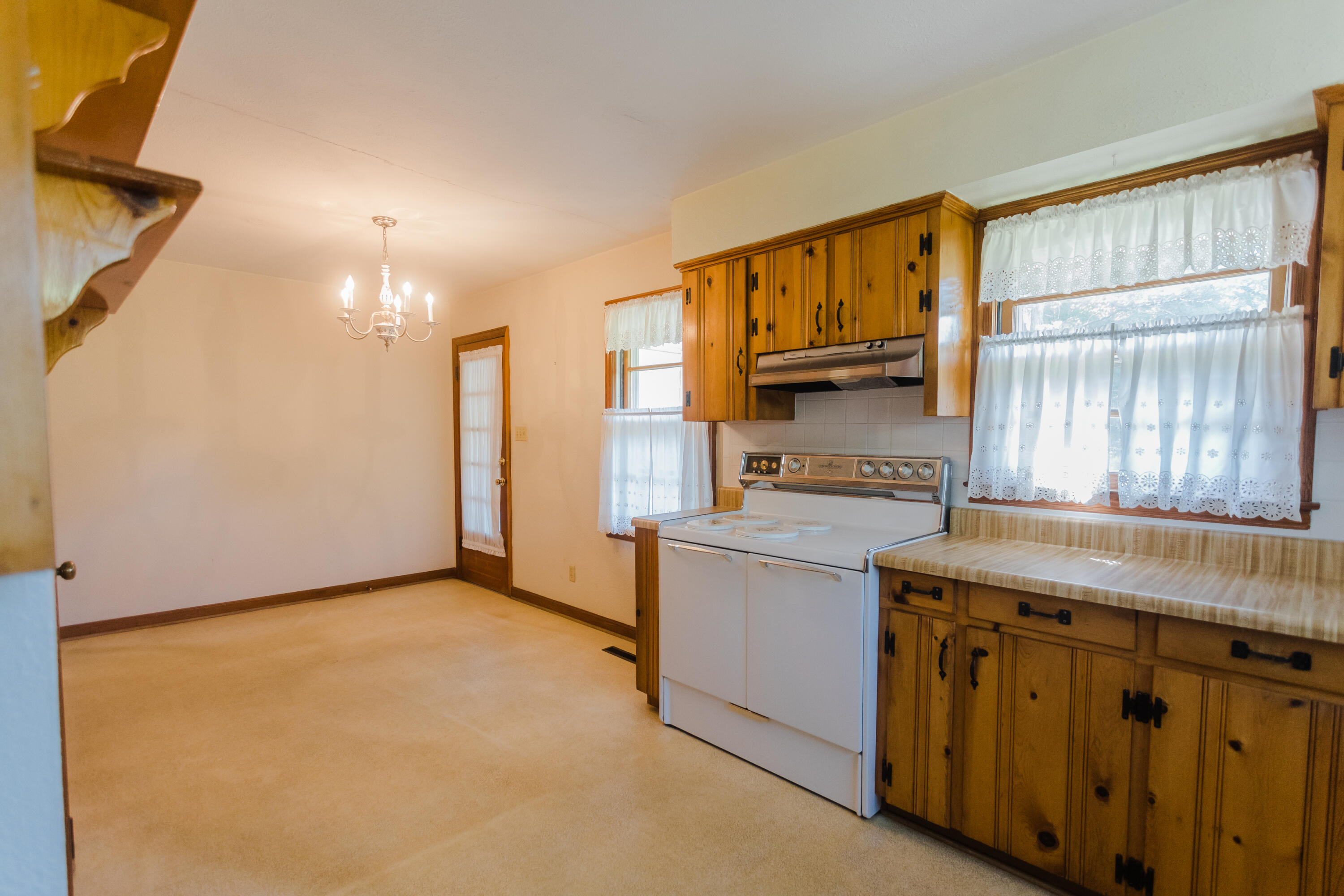 3329 Vaucluse Road Aiken, SC 29801 - Photo 10 of 26 BQ6A6826