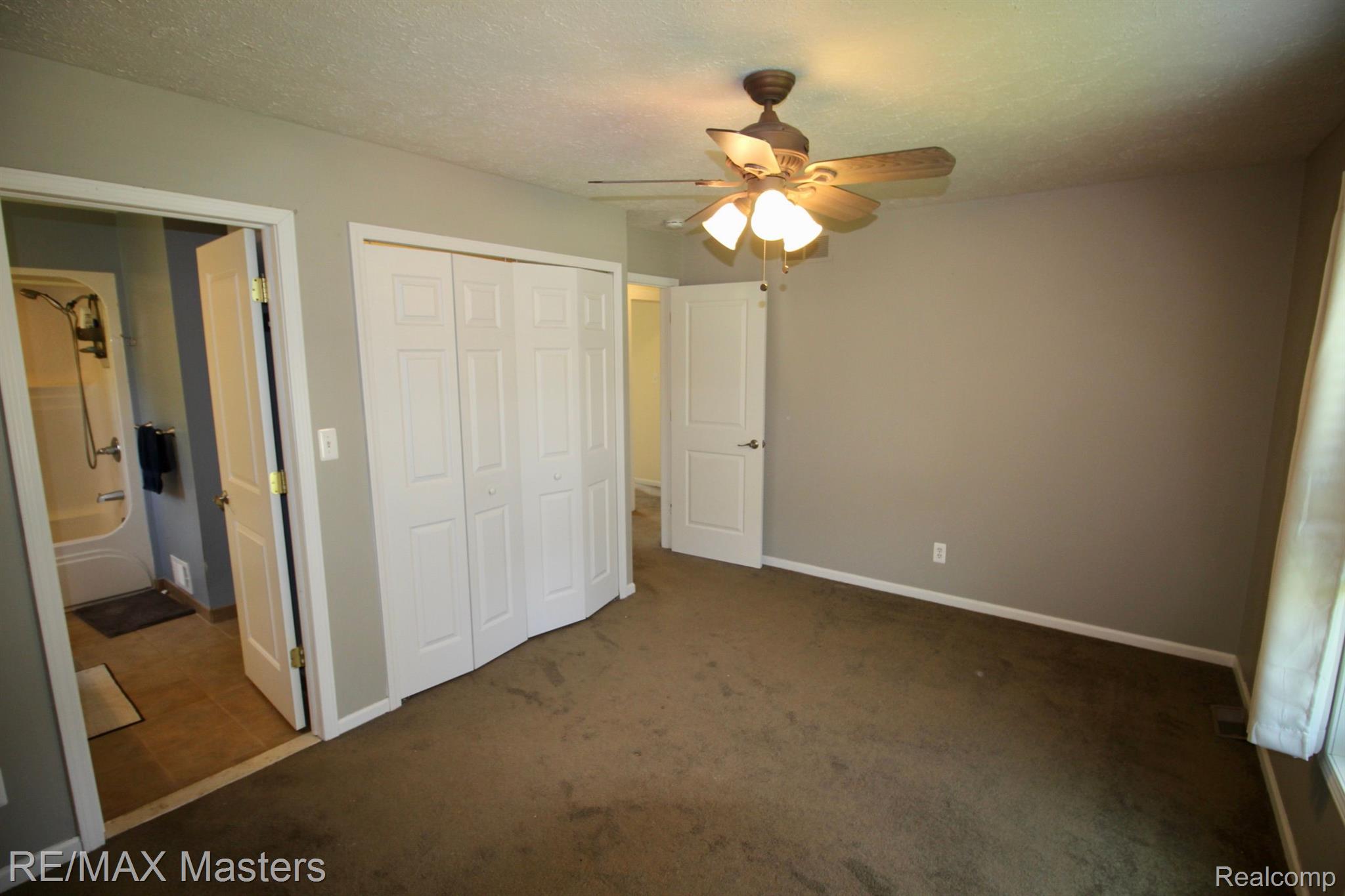 33459 Willow Road New Boston, MI 48164 - Photo 20 of 47 Bedroom #1 has direct full bath access.