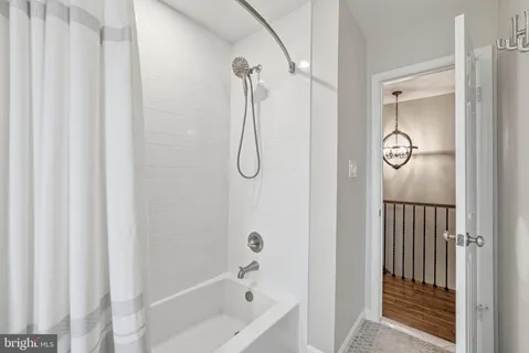 $1,075,000 | 8900 Kenilworth Drive, Burke, VA 22015