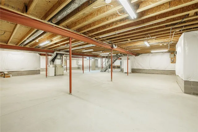 $719,900 | 3 Scr Lane, Perinton, NY 14450