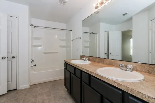 $1,965 | 3319 Allington Court, Houston, TX 77014