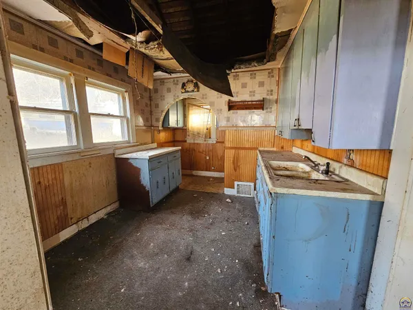 $31,000 | 514 South Mulberry Street, Madison, KS 66860